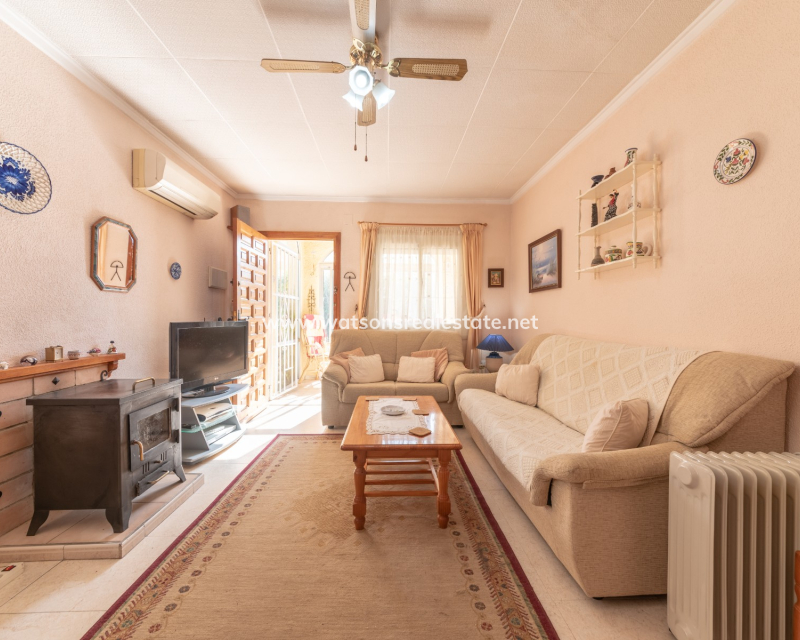 Resale - Fristaende Villa - Urb. La Marina