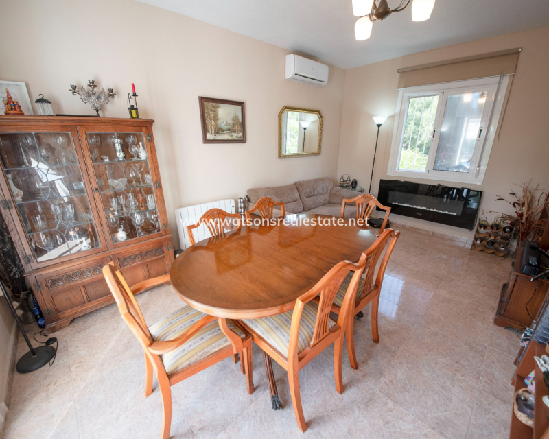 Resale - Fristaende Villa - Urb. La Marina