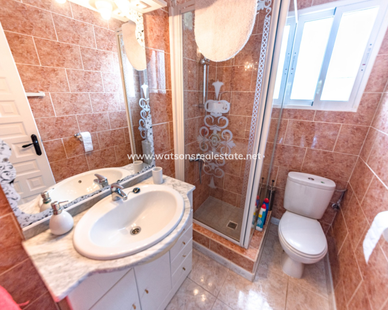 Resale - Fristaende Villa - Urb. La Marina