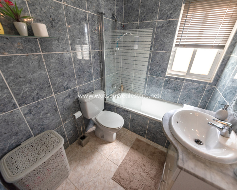 Resale - Fristaende Villa - Urb. La Marina