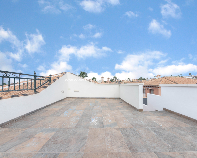 Resale - Fristaende Villa - Urb. La Marina