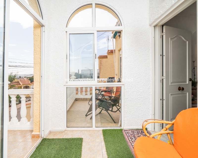 Resale - Fristaende Villa - Urb. La Marina