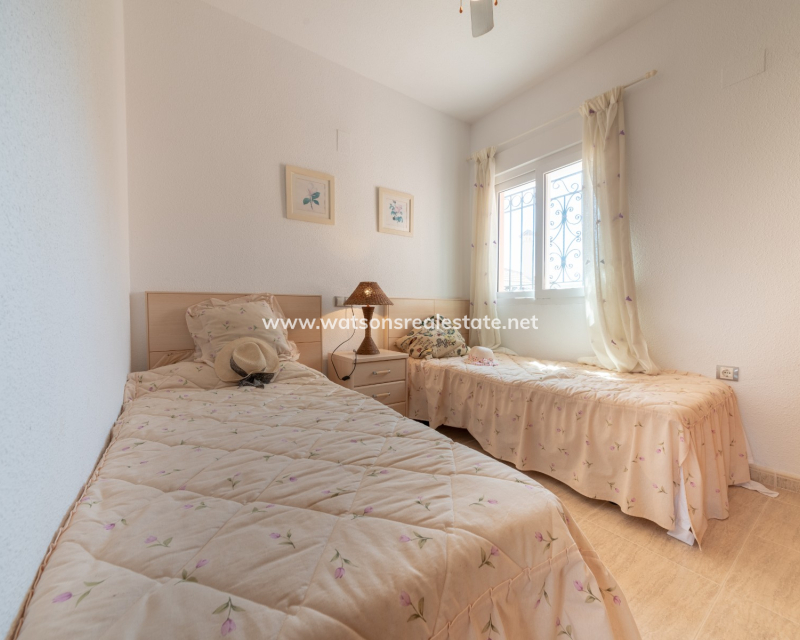 Resale - Fristaende Villa - Urb. La Marina