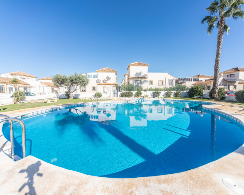 Resale - Fristaende Villa - Urb. La Marina