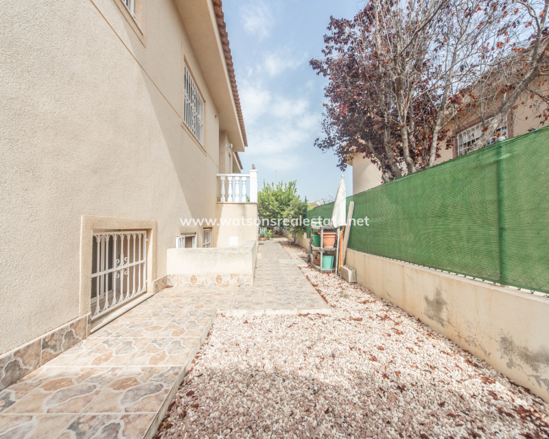 Resale - Fristaende Villa - Urb. La Marina