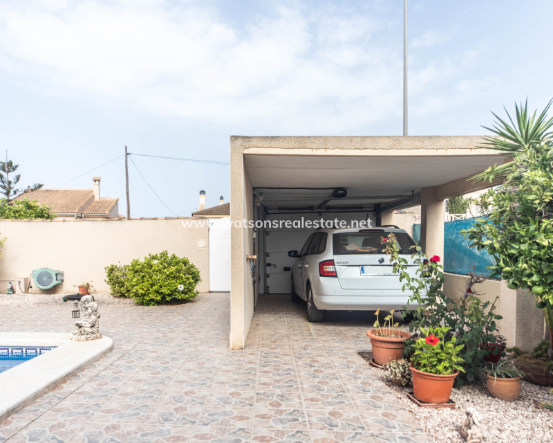 Resale - Fristaende Villa - Urb. La Marina