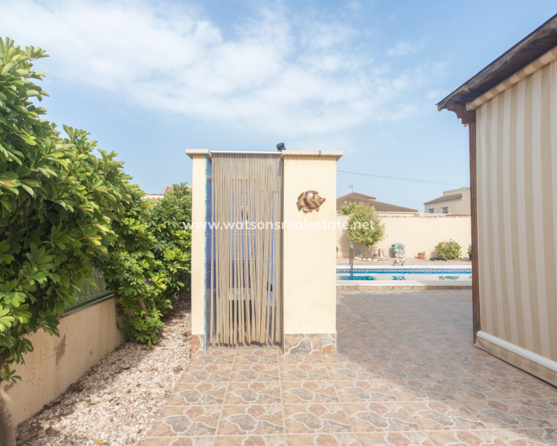 Resale - Fristaende Villa - Urb. La Marina