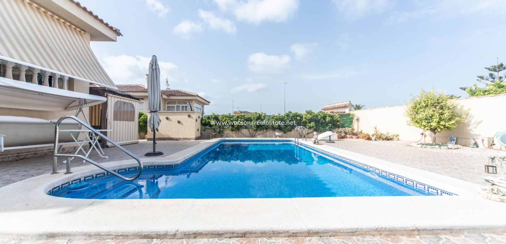 Resale - Fristaende Villa - Urb. La Marina
