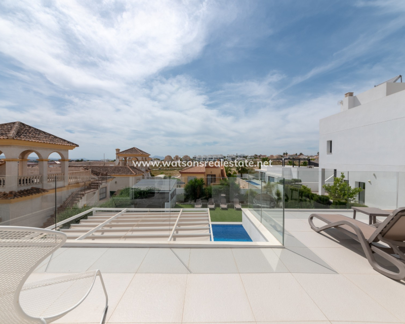 Resale - Fristaende Villa - Urb. La Marina