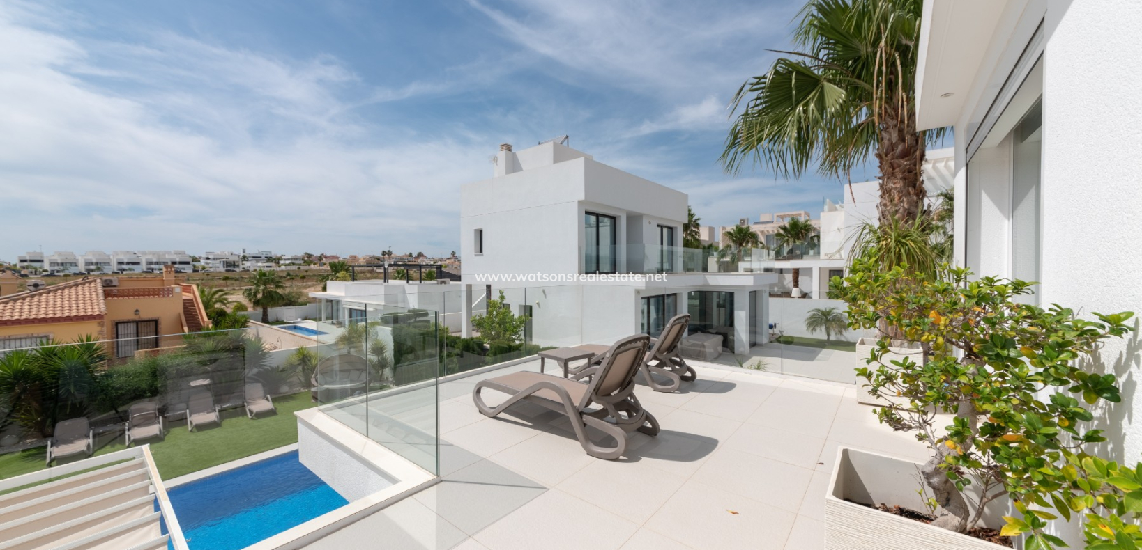 Resale - Fristaende Villa - Urb. La Marina