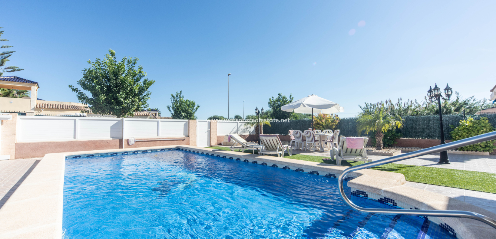 Resale - Fristaende Villa - Urb. La Marina
