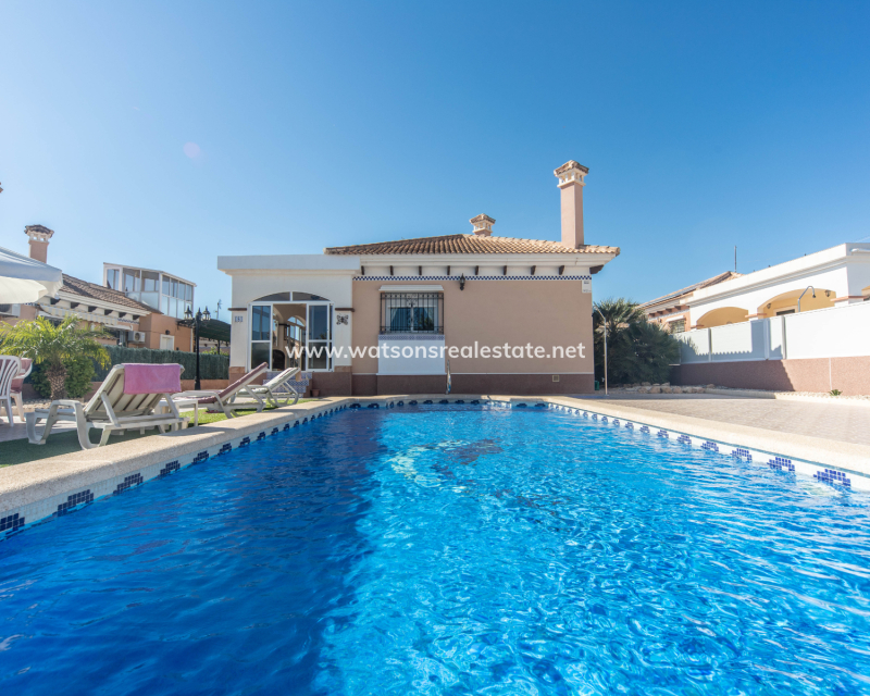 Resale - Fristaende Villa - Urb. La Marina
