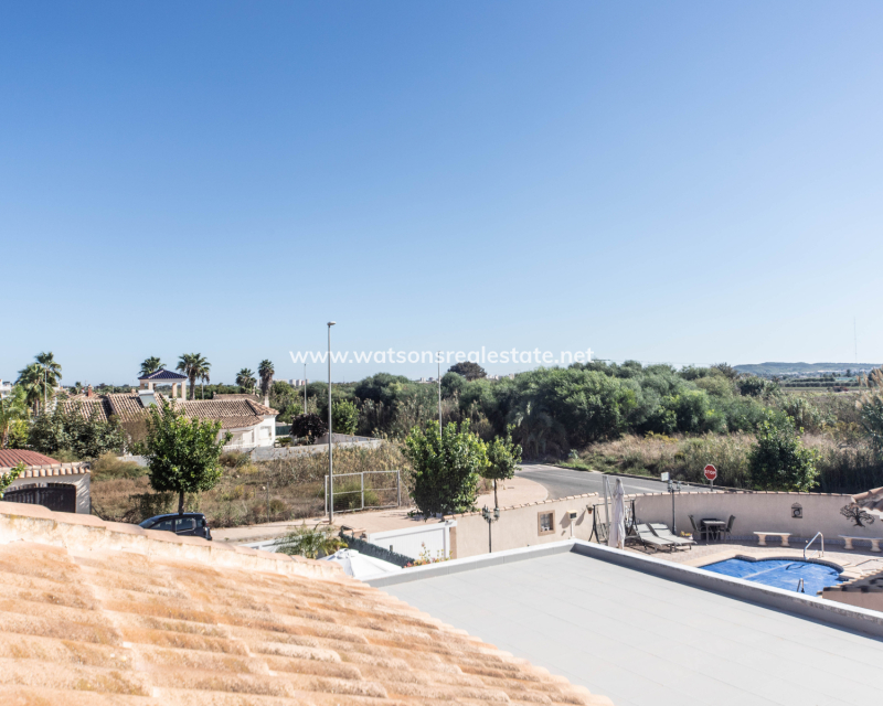 Resale - Fristaende Villa - Urb. La Marina