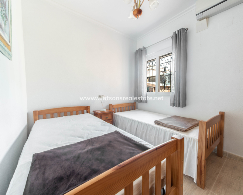 Resale - Fristaende Villa - Urb. La Marina