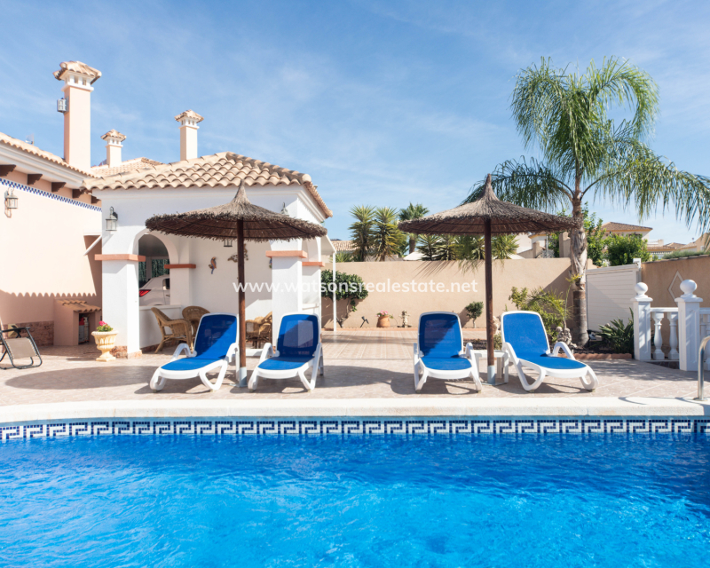 Resale - Fristaende Villa - Urb. La Marina