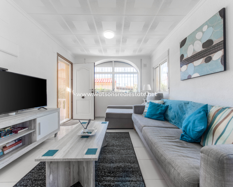 Resale - Fristaende Villa - Urb. La Marina