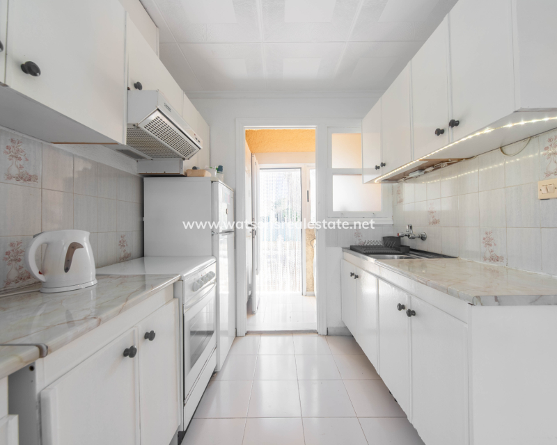 Resale - Fristaende Villa - Urb. La Marina