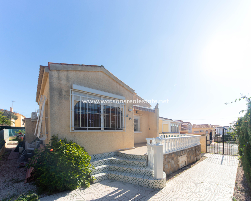 Resale - Fristaende Villa - Urb. La Marina