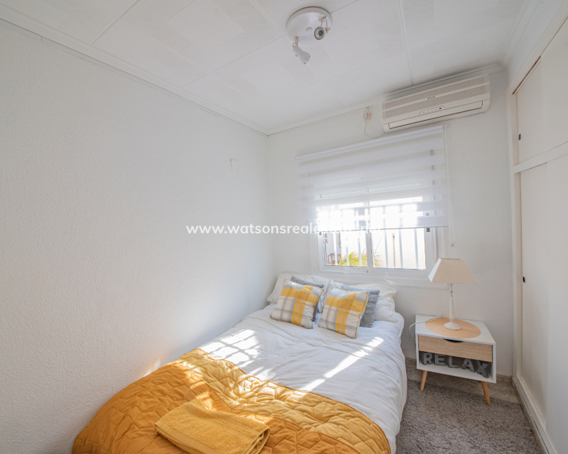 Resale - Fristaende Villa - Urb. La Marina