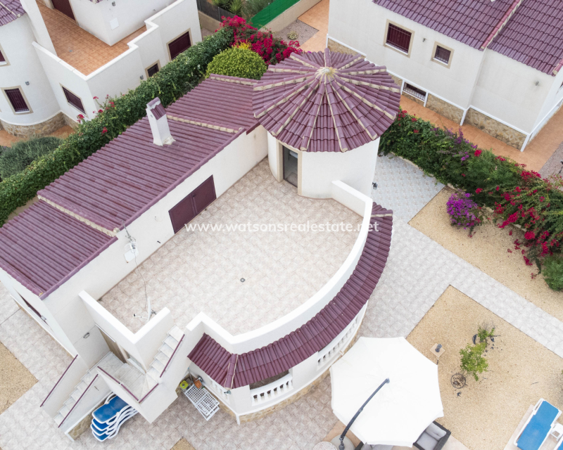 Resale - Fristaende Villa - Urb. La Marina