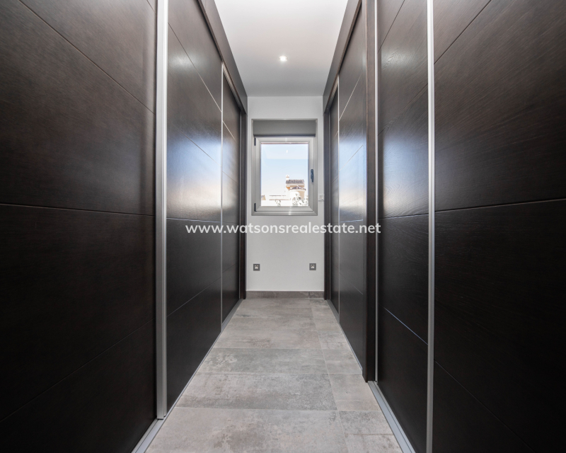 Resale - Fristaende Villa - Urb. La Marina