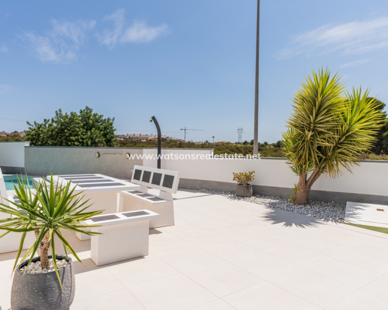 Resale - Fristaende Villa - Urb. La Marina