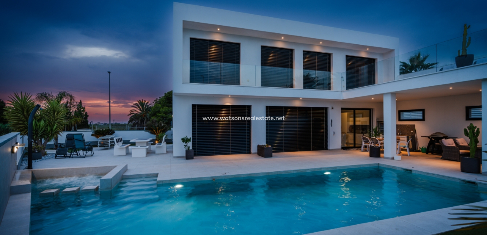 Resale - Fristaende Villa - Urb. La Marina