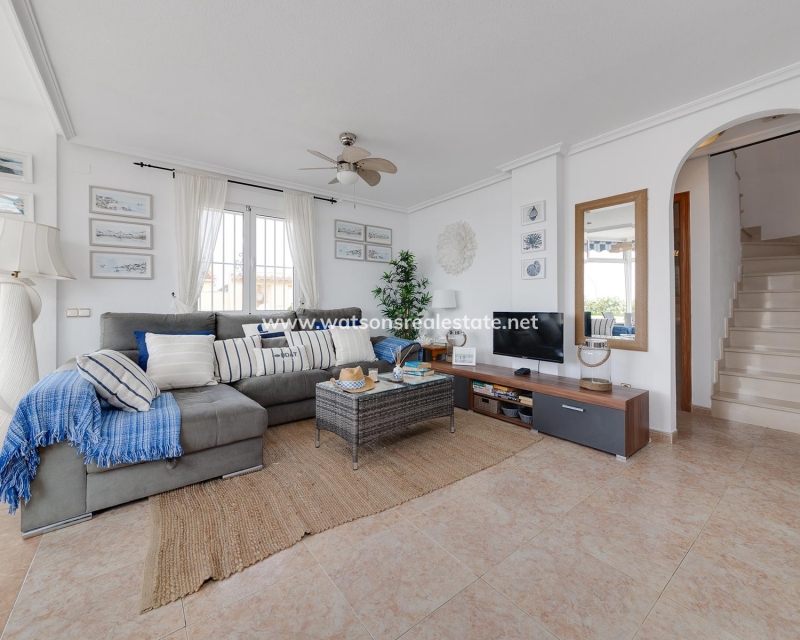 Resale - Fristaende Villa - Urb. La Marina