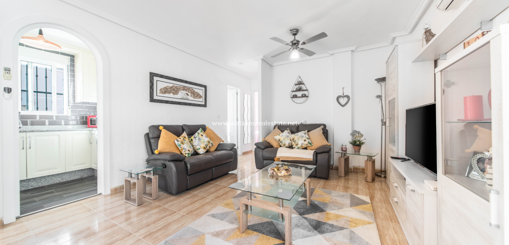 Resale - Fristaende Villa - Urb. La Marina