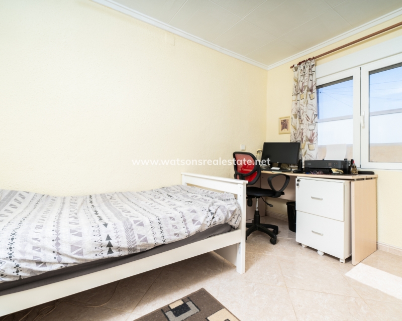 Resale - Fristaende Villa - Urb. La Marina