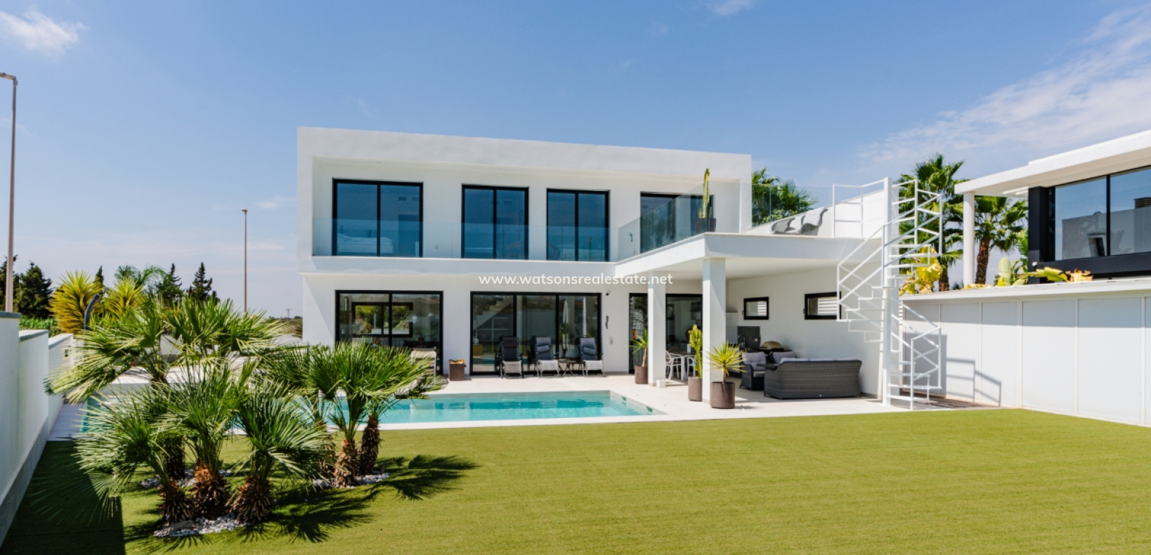 Resale - Fristaende Villa - Urb. La Marina