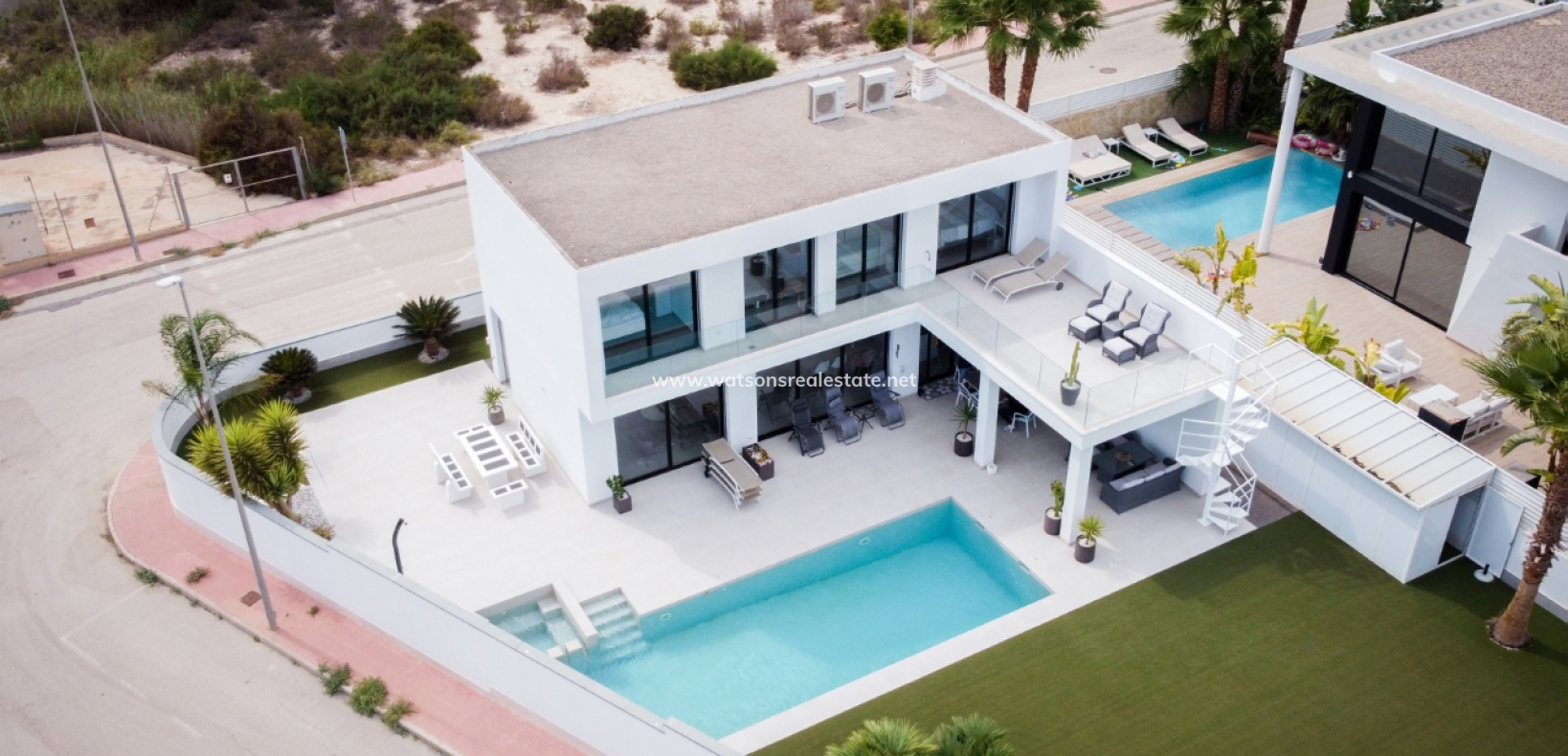 Resale - Fristaende Villa - Urb. La Marina