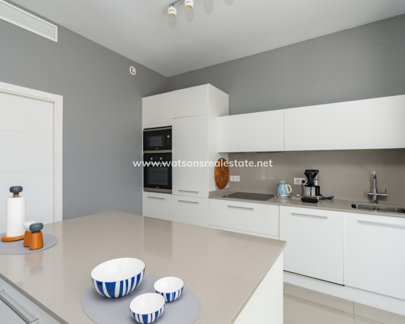 Resale - Fristaende Villa - Urb. La Marina