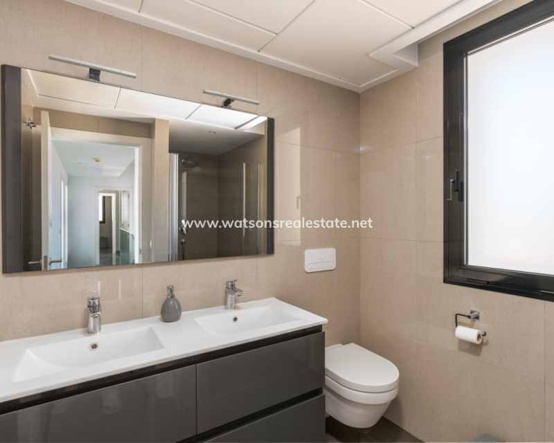Resale - Fristaende Villa - Urb. La Marina