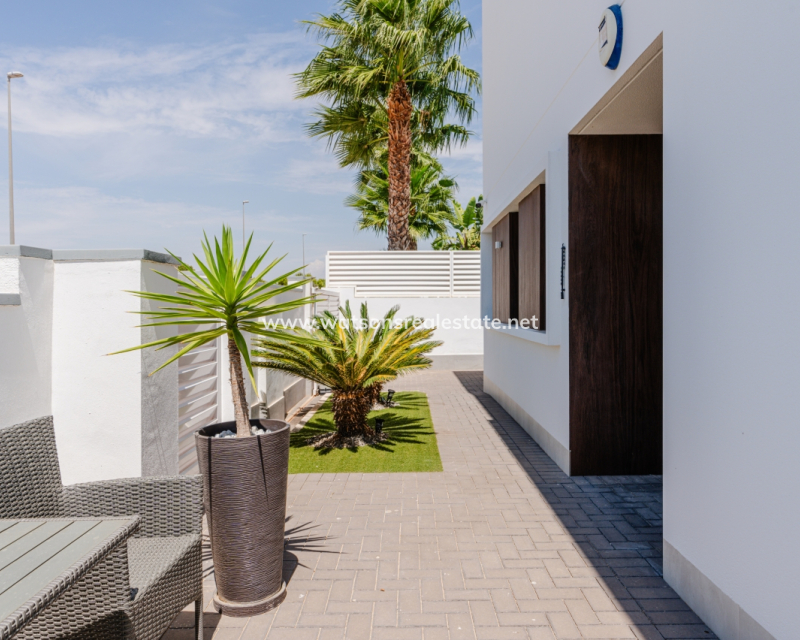 Resale - Fristaende Villa - Urb. La Marina
