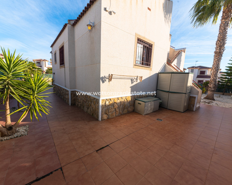 Resale - Fristaende Villa - Urb. La Marina