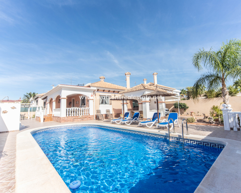 Resale - Fristaende Villa - Urb. La Marina