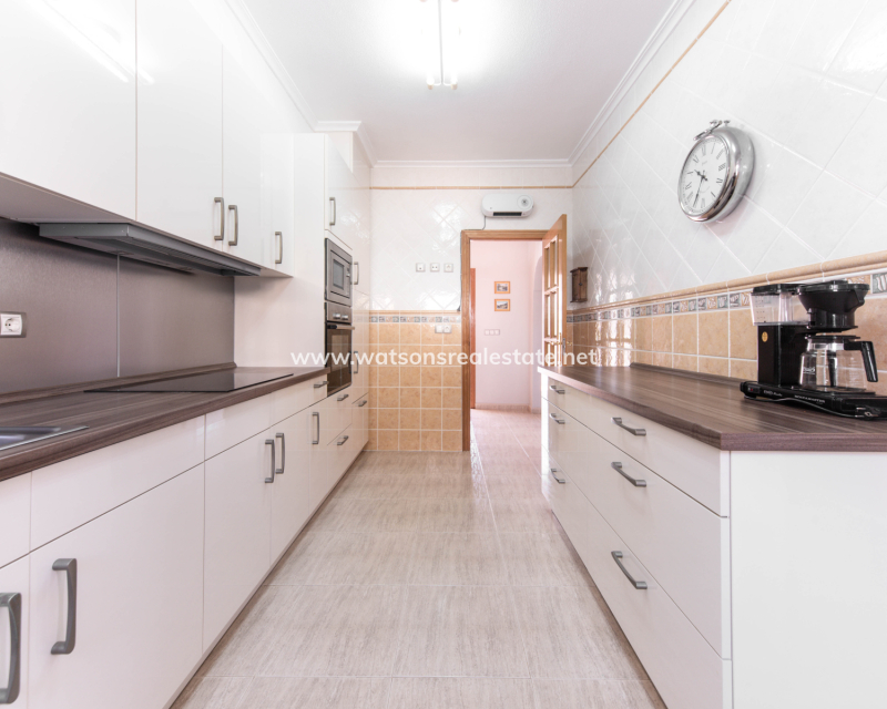 Resale - Fristaende Villa - Urb. La Marina