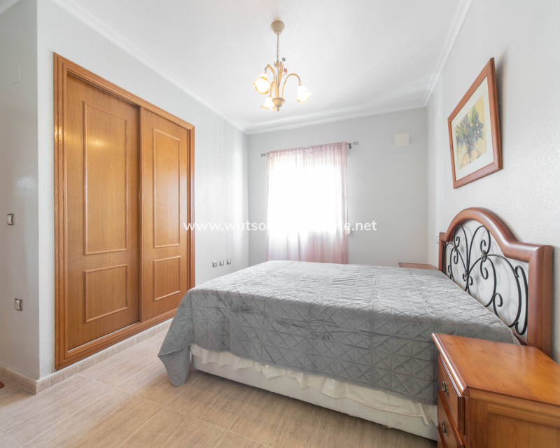 Resale - Fristaende Villa - Urb. La Marina