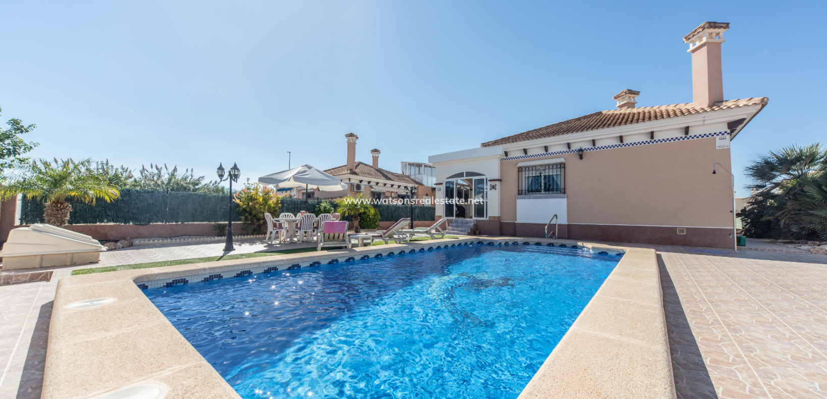 Resale - Fristaende Villa - Urb. La Marina