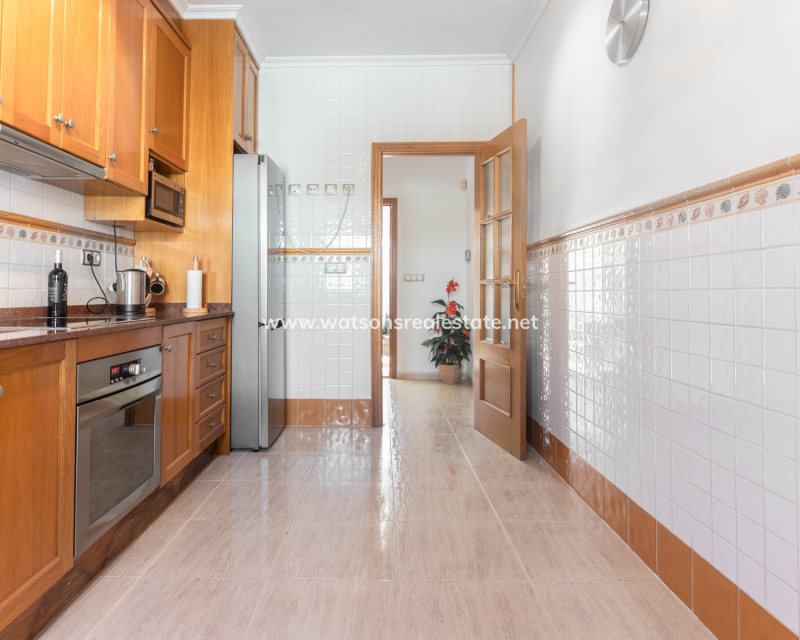 Resale - Fristaende Villa - Urb. La Marina