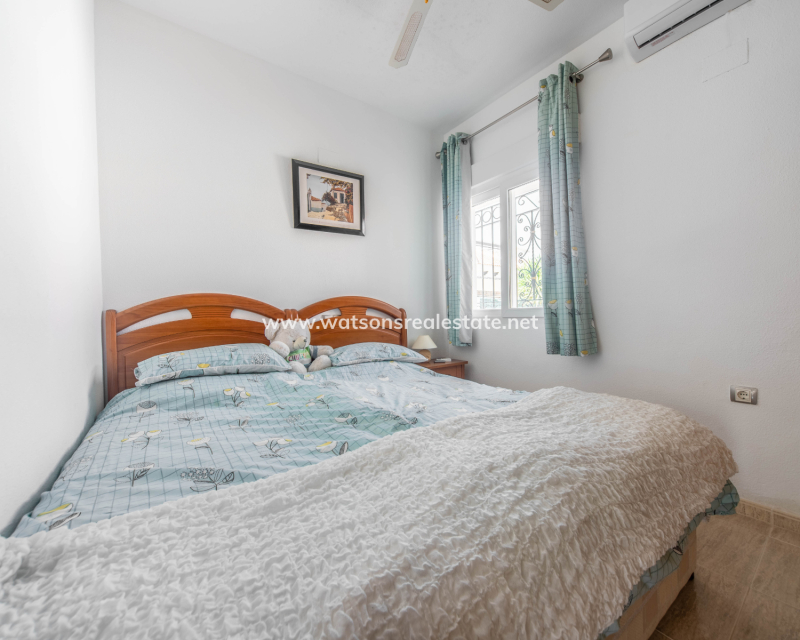 Resale - Fristaende Villa - Urb. La Marina