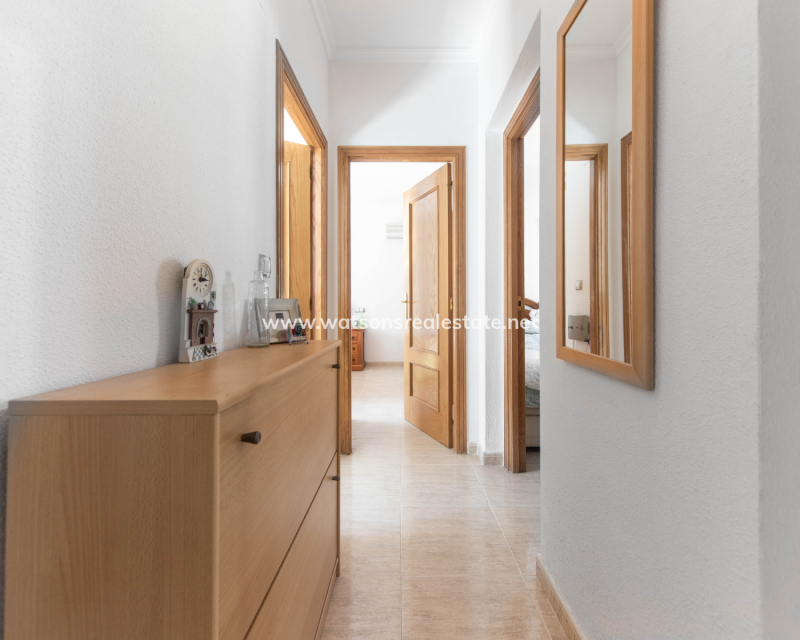 Resale - Fristaende Villa - Urb. La Marina