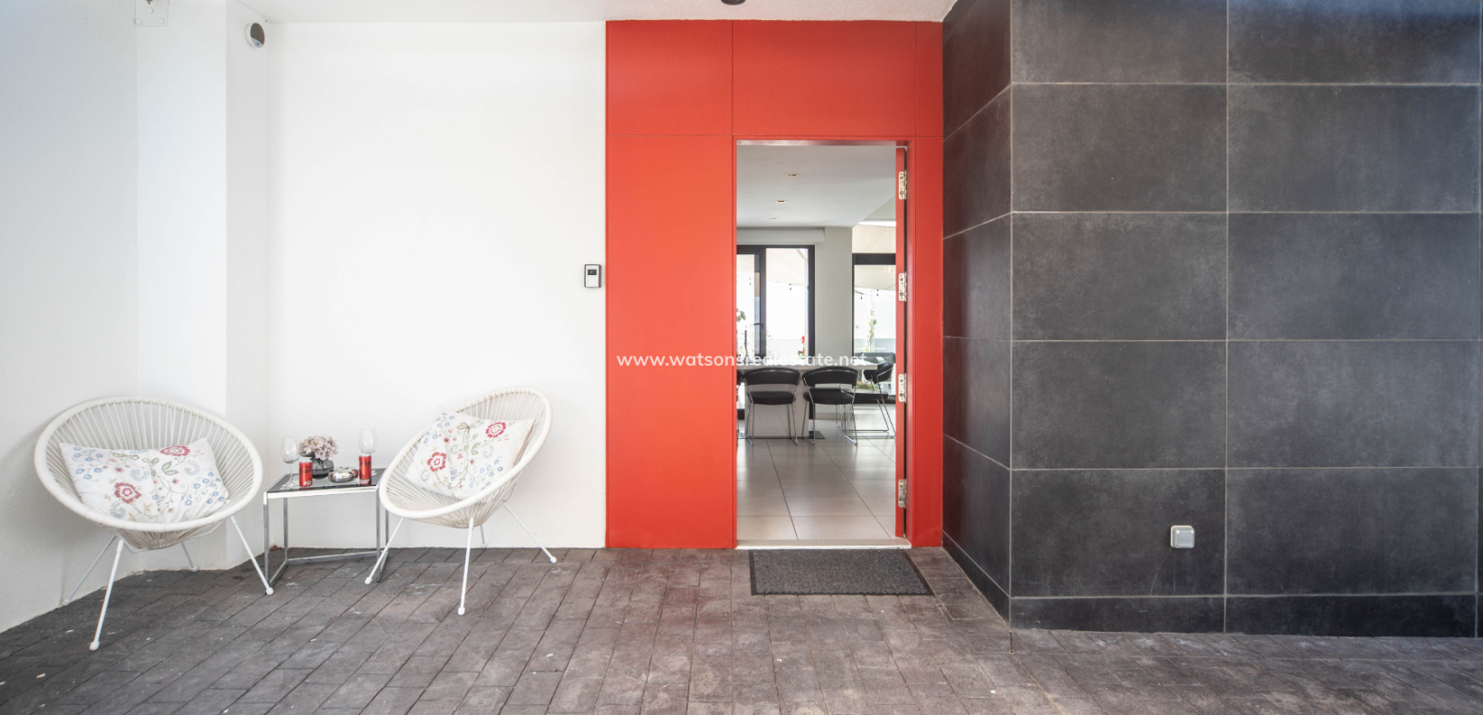 Resale - Fristaende Villa - Urb. La Marina