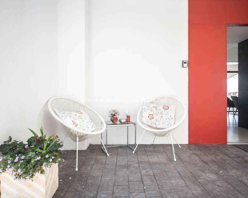 Resale - Fristaende Villa - Urb. La Marina