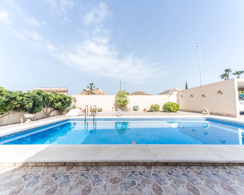 Resale - Fristaende Villa - Urb. La Marina