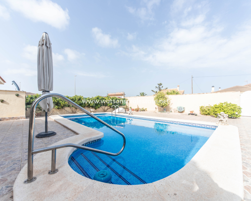 Resale - Fristaende Villa - Urb. La Marina