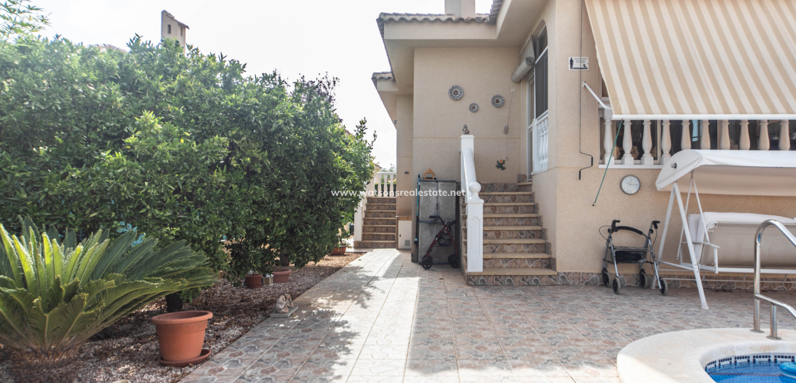 Resale - Fristaende Villa - Urb. La Marina