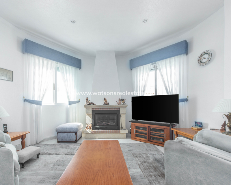 Resale - Fristaende Villa - Urb. La Marina