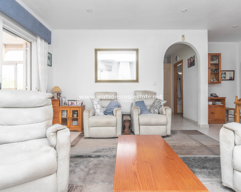 Resale - Fristaende Villa - Urb. La Marina